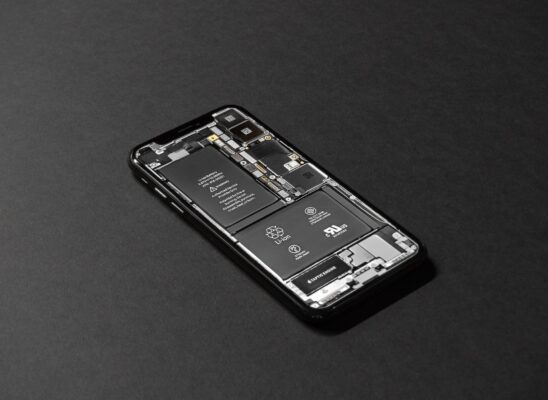 Nên thay pin điện thoại IPhone khi nào?