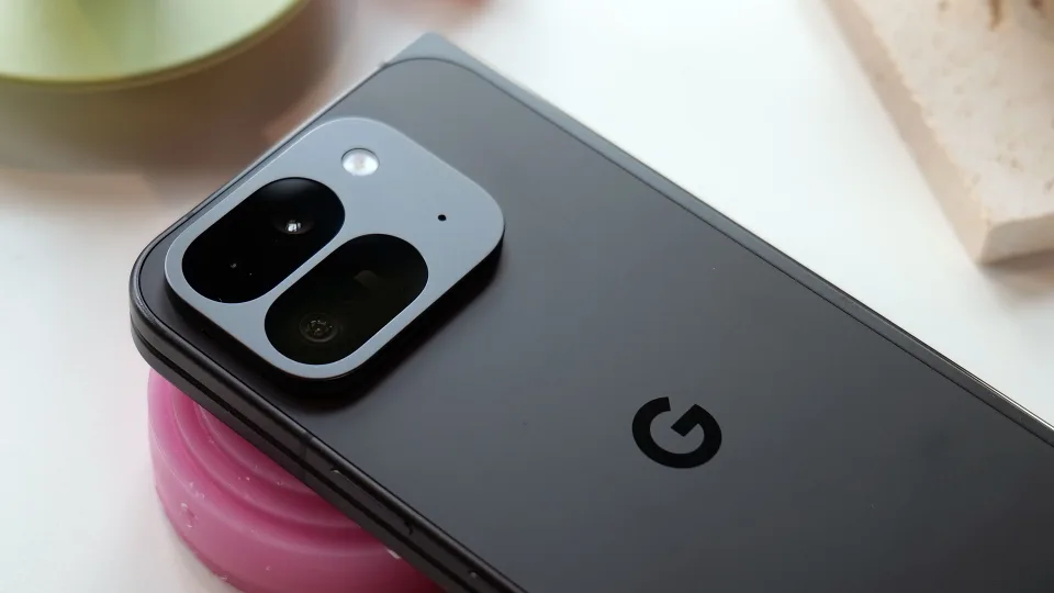 Camera trên pixel 9 pro Fold
